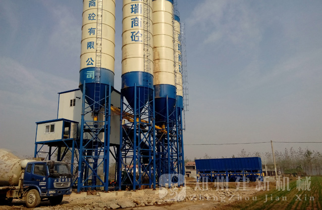 沈丘HZS120混凝土万象城（中国）现场案例