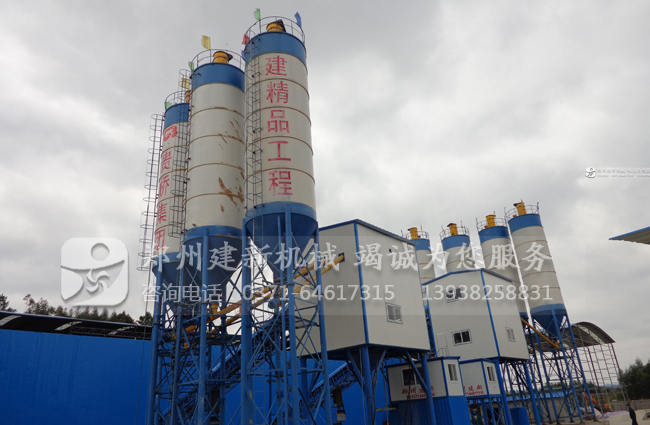 广西柳州双HZS120混凝土万象城（中国）案例