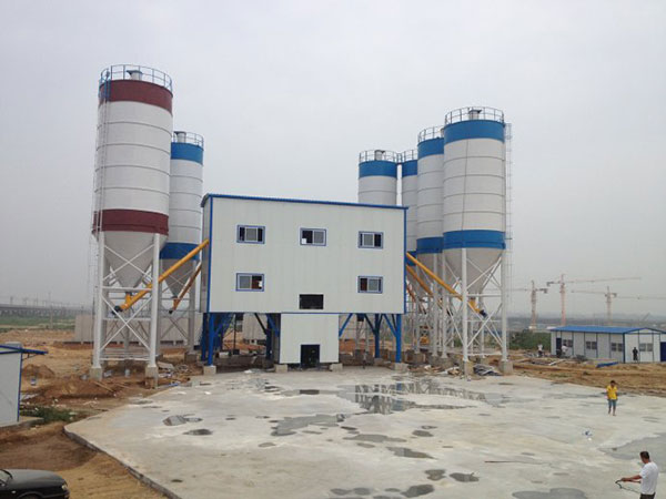 建新机械180混凝土万象城(中国)在陕西案例现场