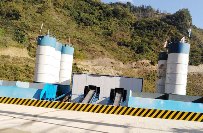 建新新型混凝土万象城（中国）在昆明昭通乐红大坝助力建设