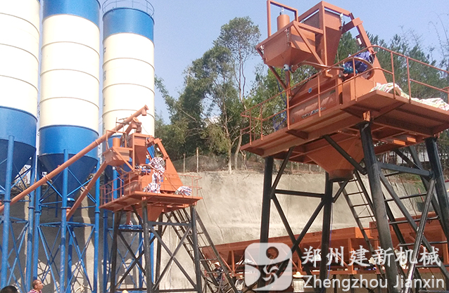 建新双50混凝土万象城（中国）在云南宁洱投产运行