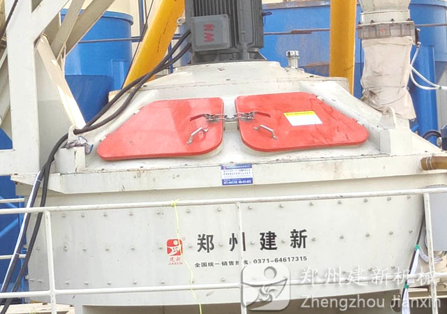 河南原阳万象城（中国）安装完成主机采用建新1500立轴混凝土搅拌机