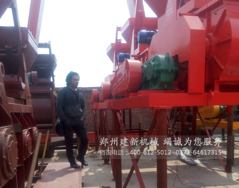 建新与加拿大客户签订HZS35混凝土万象城（中国）